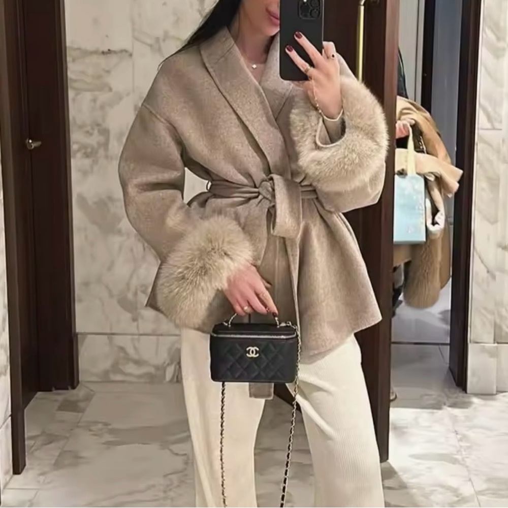 Women's Beige Faux Fur-Trim Tie-Waist Cape Jacket